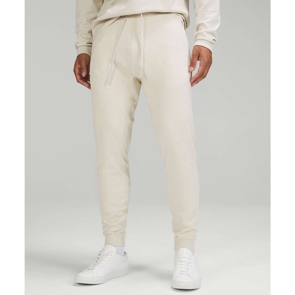Lululemon Engineered Warmth Jogger in Natural Ivory Size Large